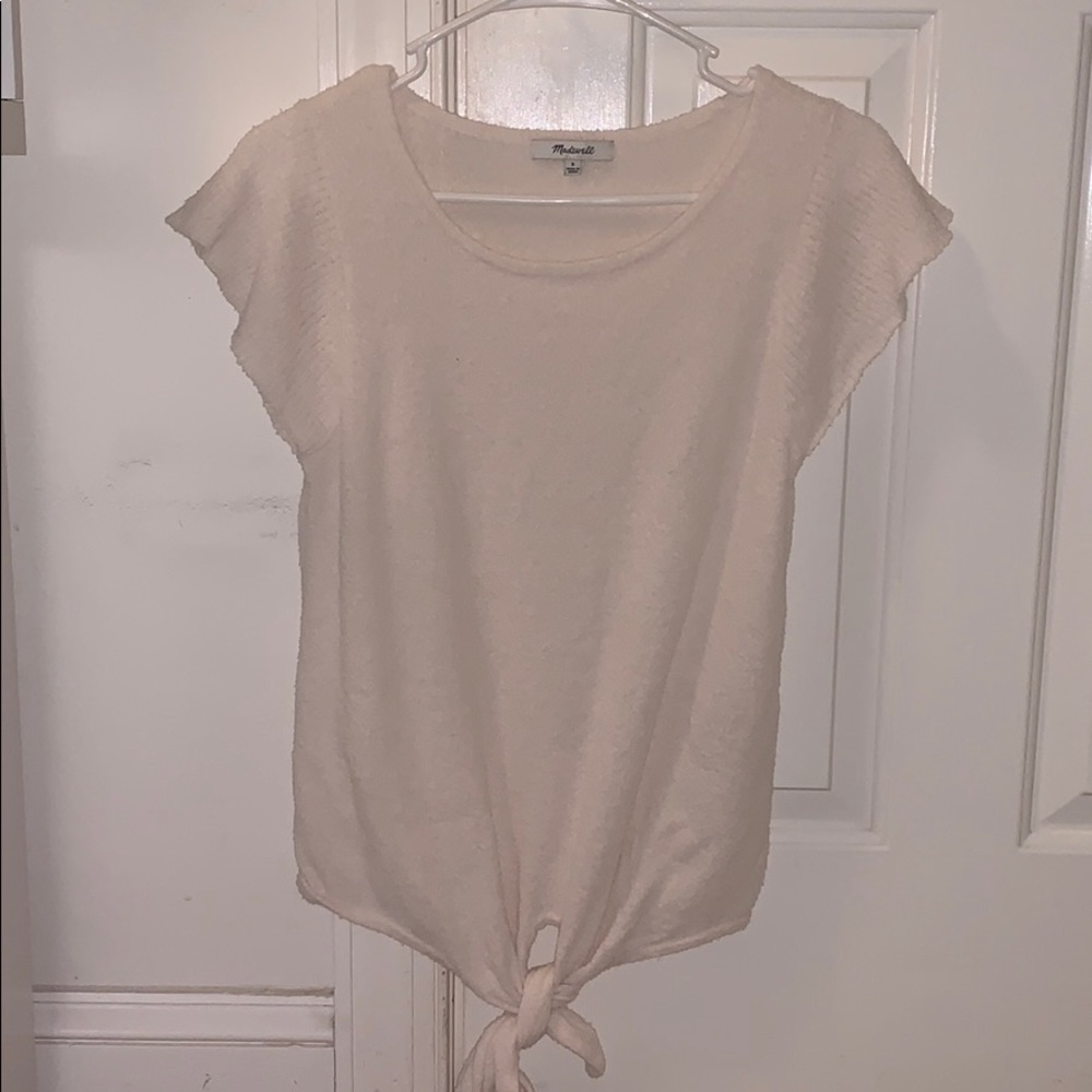 Basic Madewell t-shirt with knot at the end